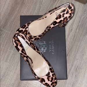Vince Camuto Animal Print Heels Sz.9M